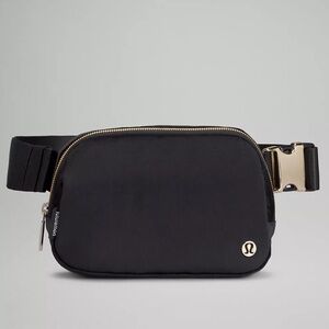 LULULEMON Everywhere Belt Bag 1L VELOUR